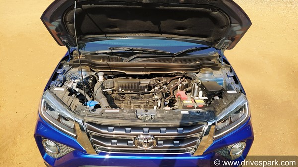 மாருதி சுஸுகி விட்டாரா பிரெஸ்ஸாவை விட சிறந்த காரா டொயோட்டா அர்பன் க்ரூஸர்? ரோடு டெஸ்ட் ரிவியூ!