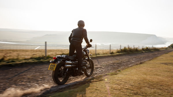 2021ஆம் ஆண்டிற்காக உருவாகும் ட்ரையம்ப்பின் புதிய ‘மணற்புயல்’ பைக்!! இந்தியா வர வாய்ப்பிருக்கா?