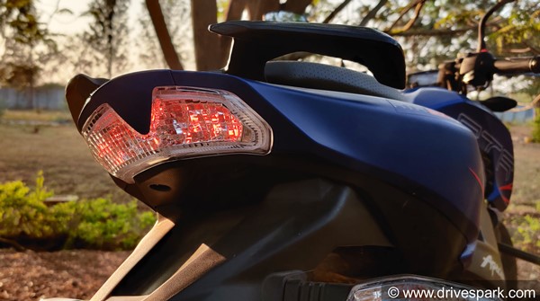 அட்டகாசமான வசதிகளுடன் வேற லெவலுக்கு மாறியுள்ள 2021 டிவிஎஸ் அப்பாச்சி ஆர்டிஆர் 200 4வி... டெஸ்ட் ரைடு ரிவியூ!