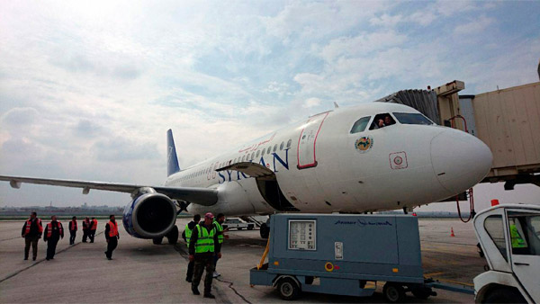 பாத்து சூதானமா ஏறுங்க... விமானங்களில் இன்ஜின் எங்கு அமைந்திருந்தால் உயிருக்கு பாதுகாப்பு தெரியுமா?