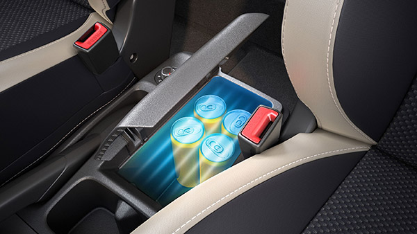 சூப்பர் அப்டேட்களுடன் அறிமுகமான மலிவு விலை எம்பிவி கார்... என்னென்ன அம்சங்கள் புதுசா இடம்பெற்றிருக்கு தெரியுமா?