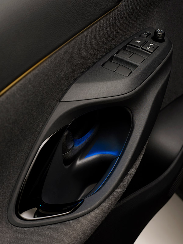 இந்த டொயோட்டாவுக்கு இந்தியானு ஒரு நாடு இருக்கிறதே தெரியாதா?.. கவர்ச்சியான யாரிஸ் கார் ஐரோப்பாவில் அறிமுகம்...