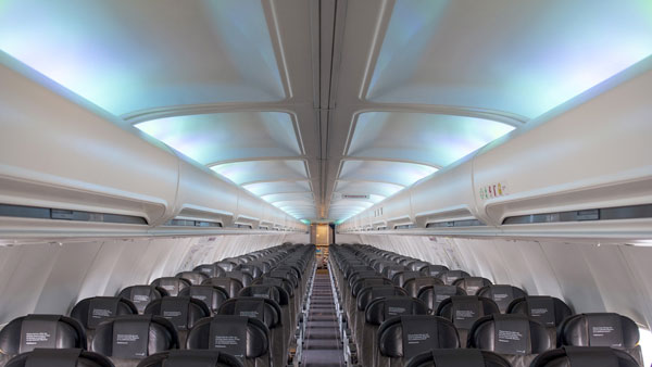 விமானம் டேக்-ஆஃப், லேண்ட் ஆகும்போது ஏன் லைட்களை ஆஃப் பண்றாங்க தெரியுமா? இந்த ரகசியத்தை யாரும் சொல்ல மாட்டாங்க விமானம் டேக்-ஆஃப், லேண்ட் ஆகும்போது ஏன் லைட்களை ஆஃப் பண்றாங்க தெரியுமா? இந்த ரகசியத்தை யாரும் சொல்ல மாட்டாங்க