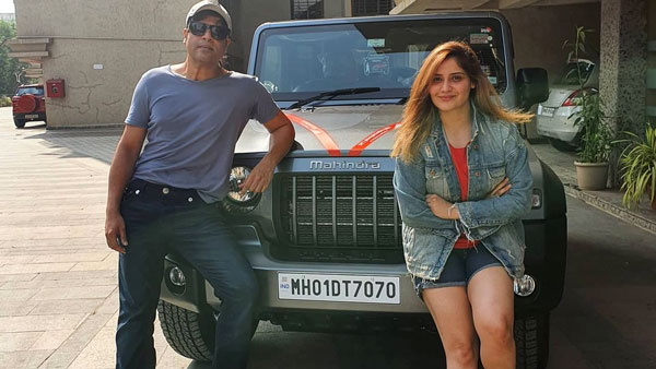 பிக் பாஸ் டைட்டில் வின்னர் வாங்கிய புத்தம் புதிய கார்... இந்தியாவில் இந்த காரை வாங்க ரொம்ப நாள் காத்திருக்கணும்...