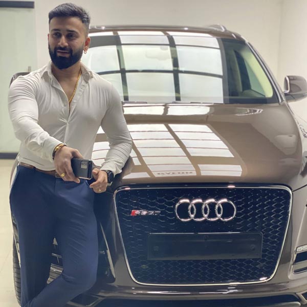 வாழ்க்கையே மாறிடுச்சு... சீரியல் நடிகர் வாங்கிய இந்த காரின் விலை எவ்ளோ தெரியுமா?.. தெரிஞ்சா ஷாக்காய்ருவீங்க!!