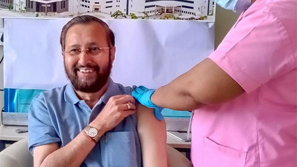 பணியாளர்கள் மட்டுமல்ல அவர்களின் குடும்பத்திற்கும் இலவச வைரஸ் எதிர்ப்பு மருந்து... தரமான அறிவிப்பு வெளியிட்ட டிவிஎஸ்!