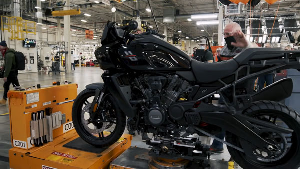 ஹார்லி-டேவிட்சன் பான் அமெரிக்கா பைக்கின் தயாரிப்பு பணிகள் துவங்கியது!! இந்தியாவில் அறிமுகமாகுமா?