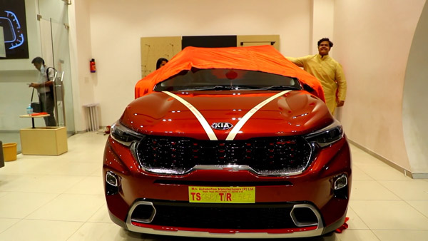 திருமண நாளன்று அசத்தலான பரிசு வழங்கிய பிள்ளைகள்... இந்த தகவல் உங்க பெற்றோர் கண்களில் படாமல் பார்த்துக்கோங்க!