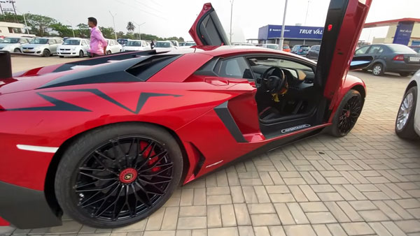 விளையாட்டு மைதானம் போதாது! மாருதி கார் விற்பனையாளரிடத்தில் இவ்ளோ சொகுசு கார்களா... வாயை பிளந்த யுடியூபர்!