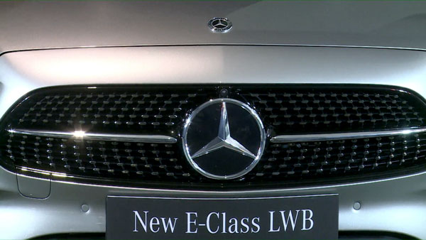 ஒவ்வொரு பயணத்திலும் உங்களை மெய்மறக்கச் செய்யும்... புதிய மெர்சிடிஸ் பென்ஸ் இ க்ளாஸ் கார் அறிமுகம்