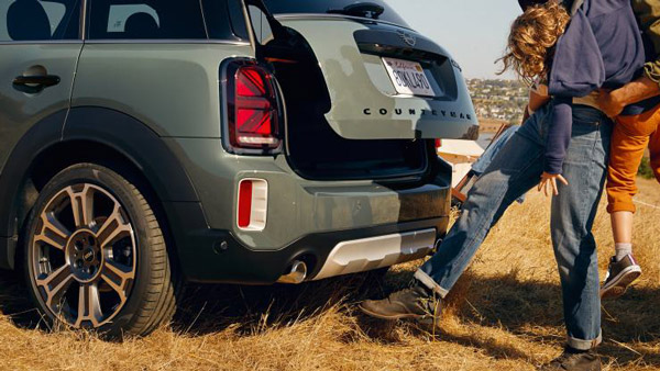 புதிய மினி கன்ட்ரிமேன் கார் இந்தியாவில் விற்பனைக்கு அறிமுகம்