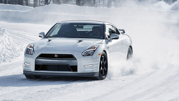 குற்றவாளியிடம் இருந்து கைப்பற்றப்பட்ட நிஸான் ஜிடி-ஆர்!! அரசாங்க வாகனமாக மாறிய கதை...!