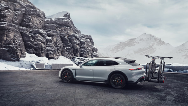 ஆஃப்ரோடு அம்சங்களுடன் புதிய போர்ஷே டைகன் க்ராஸ் டூரிஷ்மோ எலெக்ட்ரிக் கார்!