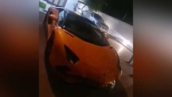 புதிய லம்போர்கினி காரை வாங்கிய பாகுபலி நடிகர்!! செம்ம குஷியான ரசிகர்கள்! புதிய லம்போர்கினி காரை வாங்கிய பாகுபலி நடிகர்!! செம்ம குஷியான ரசிகர்கள்!