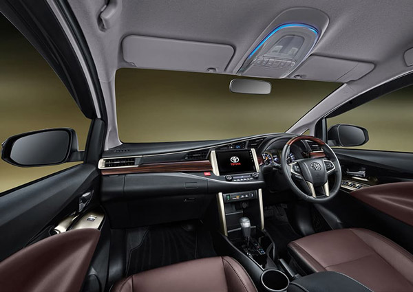 50ஆண்டுகள் ஆகிடுச்சாம்! இந்தோனசியர்களை மிரள வைக்க சிறப்பு பதிப்பு இன்னோவா அறிமுகம்... 50 யூனிட்டுகள் மட்டுமே கிடைக்கும்!