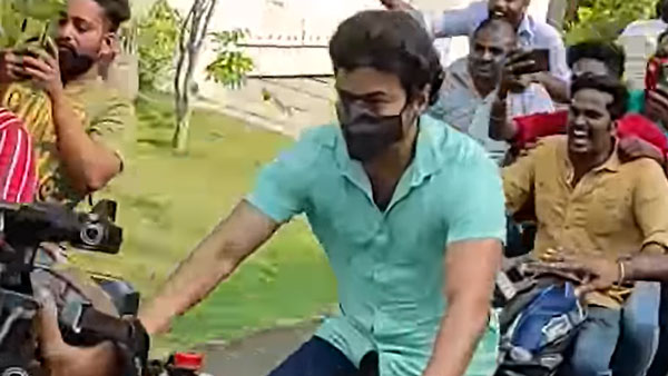 தேர்தல் களத்தை சூடாக்கிய நடிகர் விஜய்... அவர் பயன்படுத்திய கருப்பு - சிவப்பு சைக்கிள் விலை எவ்வளவு தெரியுமா?