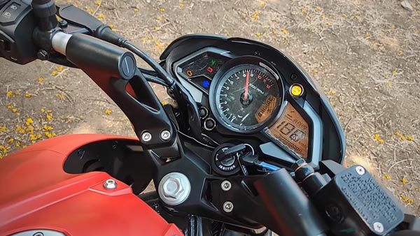 புதிய பஜாஜ் பல்சர் என்எஸ்125 பைக் எப்படி இருக்கு? விரிவான விபரங்கள் இதோ...