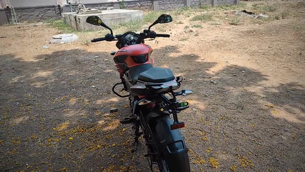 புதிய பஜாஜ் பல்சர் என்எஸ்125 பைக் எப்படி இருக்கு? விரிவான விபரங்கள் இதோ...