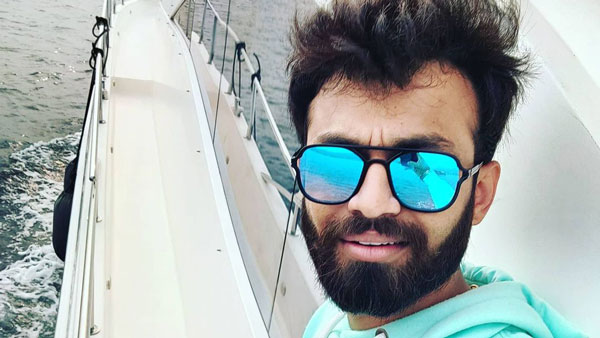 புதியதாக மினி காரை வாங்கிய பிக்பாஸ் பிரபலம்!! கனவு நிஜமாகியதாக நெகிழ்ச்சி பதிவு!!