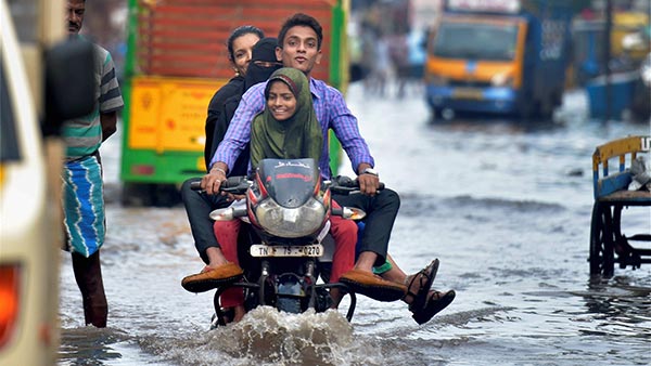 சிறுவர்களுக்கும் ஹெல்மெட் கட்டாயம்... மீறினா என்ன நடக்கும் தெரியுமா?.. புதிய விதி விரைவில்!!