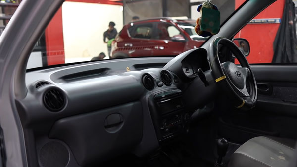 16 வருடங்கள் பழமையான ஹூண்டாய் சாண்ட்ரோ கார்... மீண்டும் புதிய தோற்றத்தில்!!