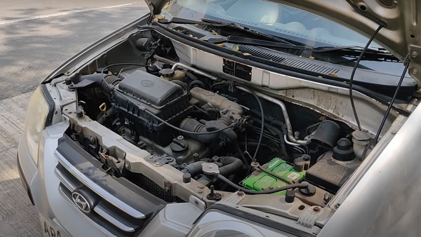 16 வருடங்கள் பழமையான ஹூண்டாய் சாண்ட்ரோ கார்... மீண்டும் புதிய தோற்றத்தில்!!