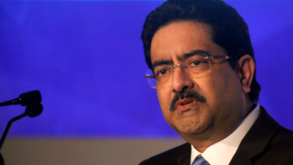 நிவாரணம் கேட்ட தொழிலதிபர் ரூ.9 கோடிக்கு ரோல்ஸ்ராய்ஸ் வாங்கி அசத்தல்!