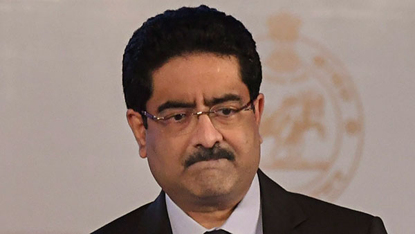 நிவாரணம் கேட்ட தொழிலதிபர் ரூ.9 கோடிக்கு ரோல்ஸ்ராய்ஸ் வாங்கி அசத்தல்!