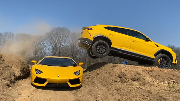 கோடி ரூபாய் மதிப்பு கொண்ட கார்களில் ஏன் இப்படி...? ஒரு வீடியோவிற்காக இவ்வளவு பெரிய ரிஸ்க்கா!!