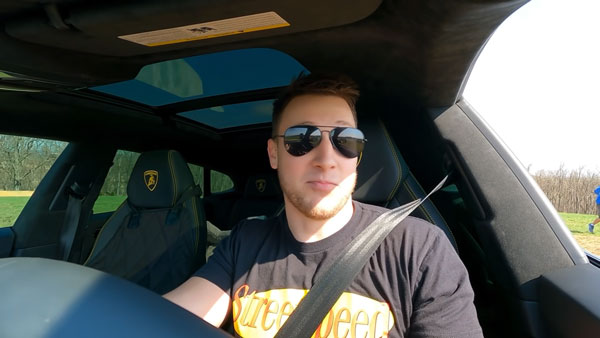 கோடி ரூபாய் மதிப்பு கொண்ட கார்களில் ஏன் இப்படி...? ஒரு வீடியோவிற்காக இவ்வளவு பெரிய ரிஸ்க்கா!!