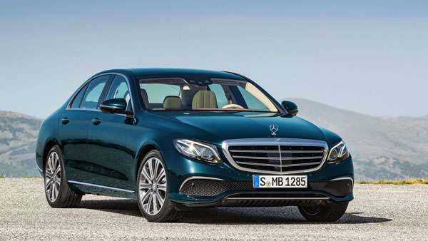 ஹீரோக்கள் கிட்டகூட இந்த மாதிரி கார் இருக்குமா தெரியல! மிக அதிக விலைகொண்ட லக்சூரி கார்களை வைத்திருக்கும் காமெடி நடிகர்கள்!! 