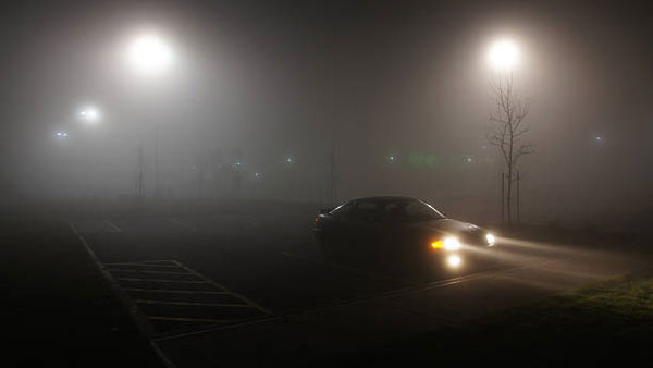 இந்திய சாலைகள் ரொம்ப ஆபத்தானது! நைட் டிராவல் போறதுக்கு முன்னாடி இதை எல்லாம் ஒருவாட்டி கவனிச்சிடுங்க!!