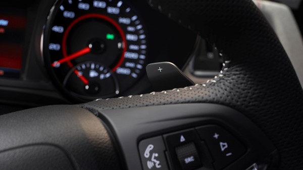  ஆட்டோமேட்டிக் கார்களில் 'பேடில் ஷிஃப்ட்' இருக்கான்னு பார்த்து வாங்குங்க... எவ்வளவு நன்மைகள் தெரியுமா?