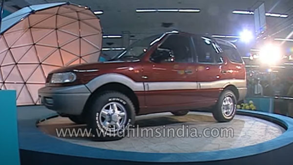 இண்டிகா, சஃபாரி கார்களுடன் ரத்தன் டாடா...!! 1998 ஆட்டோ எக்ஸ்போவில் எடுக்க அரிய வீடியோ...!