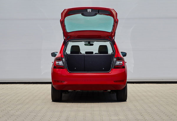 2022 ஸ்கோடா ஃபேபியா காரின் உள்ளே இப்படிதான் இருக்கும்!! ஸ்கெட்ச் படம் வெளியீடு