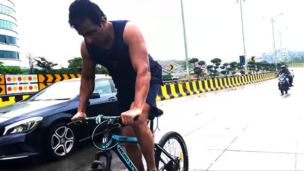 25கிமீ சைக்கிள் மிதித்து படப்பிடிப்பு தளத்திற்கு வந்த நடிகர்!! தளபதி விஜய் எஃபெக்ட் போல...