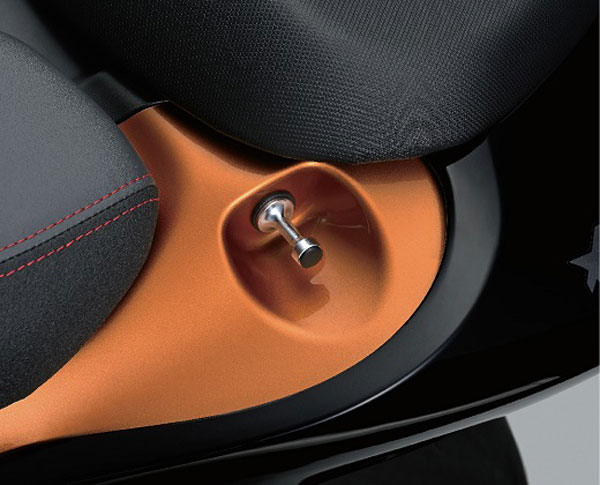 2021 சுஸுகி ஹயபுஸா பைக்கிற்கான ஆக்ஸஸரீகள் அறிவிப்பு!! பைக் வேற லெவலுக்கு மாறிவிடும்!