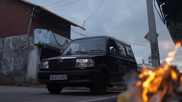 இப்போதும் சாலைகளில் உலா வரும் டொயோட்டா குவாலிஸ்!! எத்தனை பேருக்கு ஞாபகம் இருக்கு?