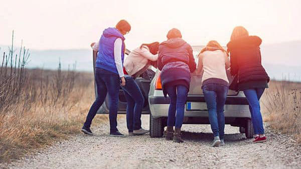 பழைய காரை விற்பனை செய்து விட்டு புதிய காருக்கு மாற வேண்டும் என்பதை உணர்த்தும் அறிகுறிகள்... என்னென்ன தெரியுமா?