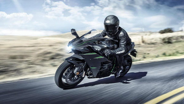 செகண்ட் ஹேண்டில் சூப்பர் பைக்கை வாங்குவது ரிஸ்க்கானதா? வாங்கும் முன் தெரிந்துக்கொள்ள வேண்டிய விஷயங்கள்! 