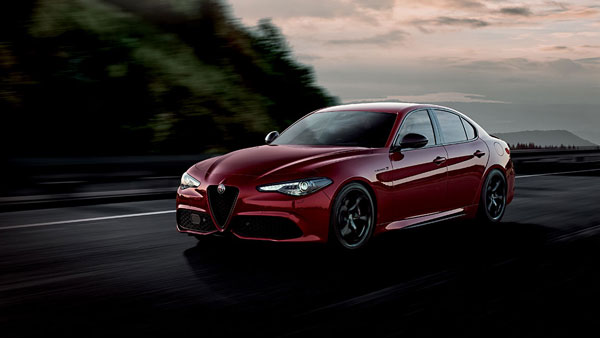 பலருக்கு கனவாக இருக்கும் சூப்பர் கார்!! இத்தாலி நாட்டு போலீஸ் படையில் இணைந்தது!