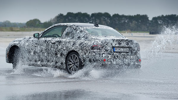 தயாரிப்பு பணிகளில் புதிய பிஎம்டபிள்யூ 2 சீரிஸ் கூபே கார்!! ரேஸ் ட்ராக்கில் சோதனை!