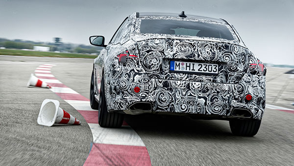 தயாரிப்பு பணிகளில் புதிய பிஎம்டபிள்யூ 2 சீரிஸ் கூபே கார்!! ரேஸ் ட்ராக்கில் சோதனை!