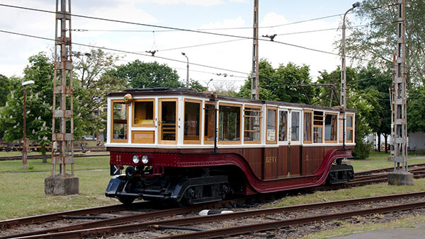 19ஆம் நூற்றாண்டிலேயே இப்படியொரு சுரங்க இரயில் சேவையா!! எந்த நாட்டில் தெரியுமா?