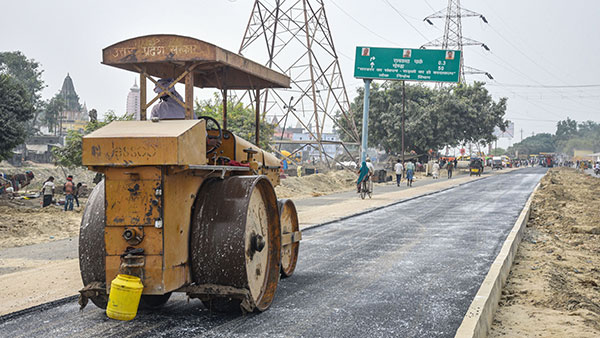 16,000 ஊழியர்களின் வயிற்றில் பாலை வார்த்த ஹைகோர்ட்... 8 நாட்களுக்கு பிறகு மீண்டும் உற்பத்தி பணியில் அமர ராஜா!