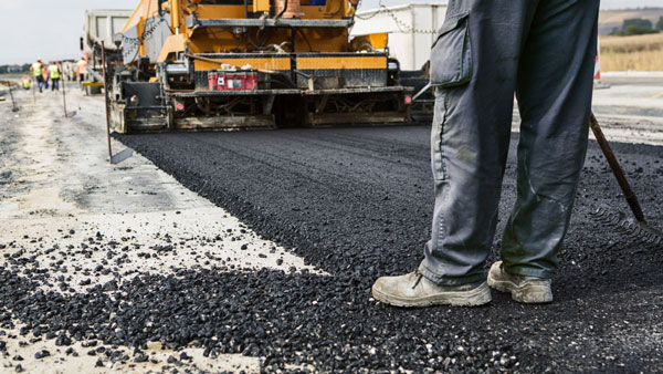 இனி புதியதாக போடப்படும் சாலைகள் இப்படிதான் இருக்க வேண்டும்!! தமிழக அரசு அதிரடி நடவடிக்கை... இனி புதியதாக போடப்படும் சாலைகள் இப்படிதான் இருக்க வேண்டும்!! தமிழக அரசு அதிரடி நடவடிக்கை...