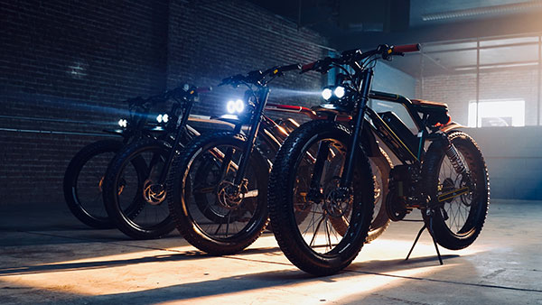 மணிக்கு 64கிமீ வேகத்தில் இயங்கக்கூடிய இ-பைக்!! அமெரிக்காவில் விற்பனைக்கு வருகிறது!