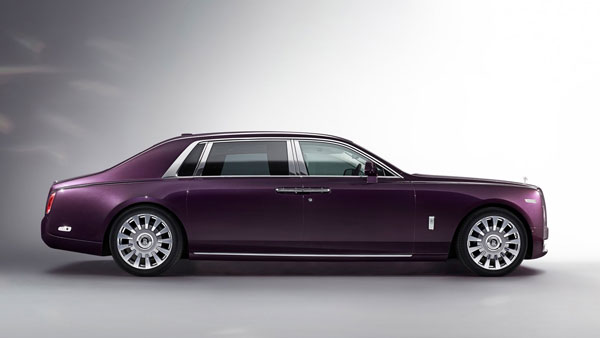 ரோல்ஸ் ராய்ஸ் காரை சோதனை செய்த அதிகாரிகளுக்கு காத்திருந்த அதிர்ச்சி!! அதிரடியாக கார் பறிமுதல்...!