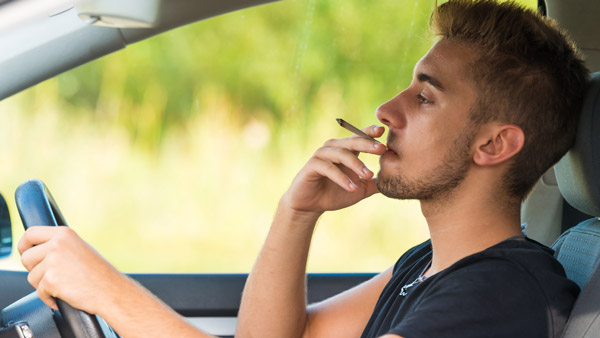 தெரிந்தே நாம் செய்யும் தவறுகள்... இது எல்லாம் உங்க காரை கடுமையா சேதப்படுத்தும்... தயவு செய்து இத இன்னொரு முறை செய்யாதீங்க! தெரிந்தே நாம் செய்யும் தவறுகள்... இது எல்லாம் உங்க காரை கடுமையா சேதப்படுத்தும்... தயவு செய்து இத இன்னொரு முறை செய்யாதீங்க!