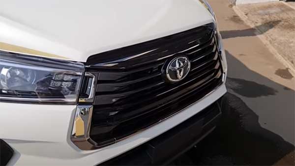 டொயோட்டா இன்னோவாவில் ஸ்பெஷல் எடிசன்!! இந்தோனிஷியாவில் விற்பனைக்கு வந்தது!